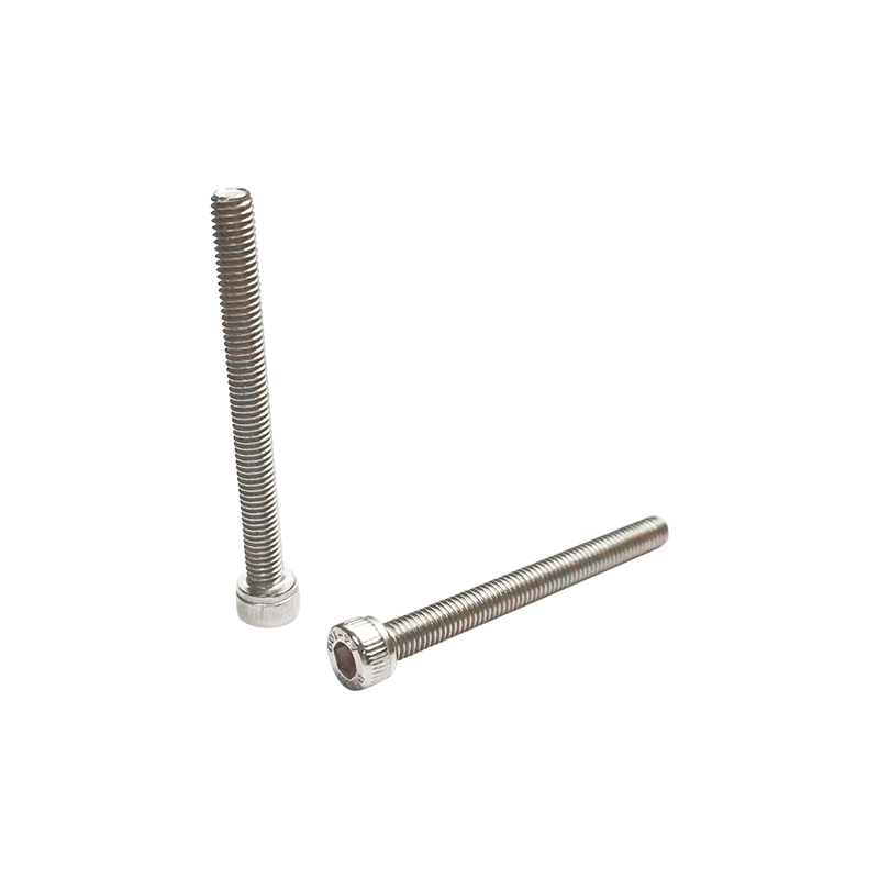 Винт с внутренним шестигранником и головкой под торцевой ключ